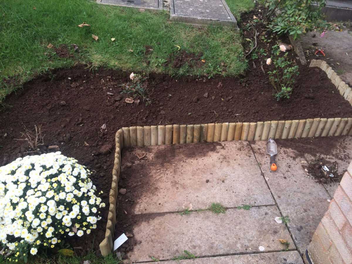 Installing Wooden Border Roll After
