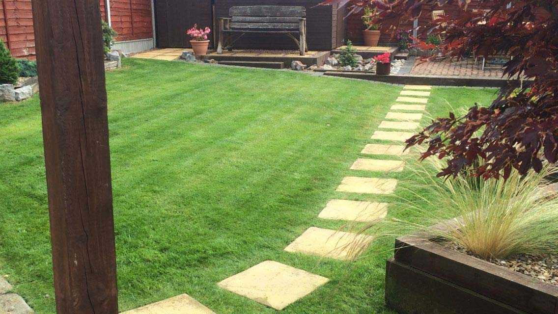 Regular grass cutting service